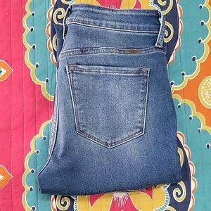 KanCan Medium Wash Mid-rise Skinny Jeans Size 7 or 27